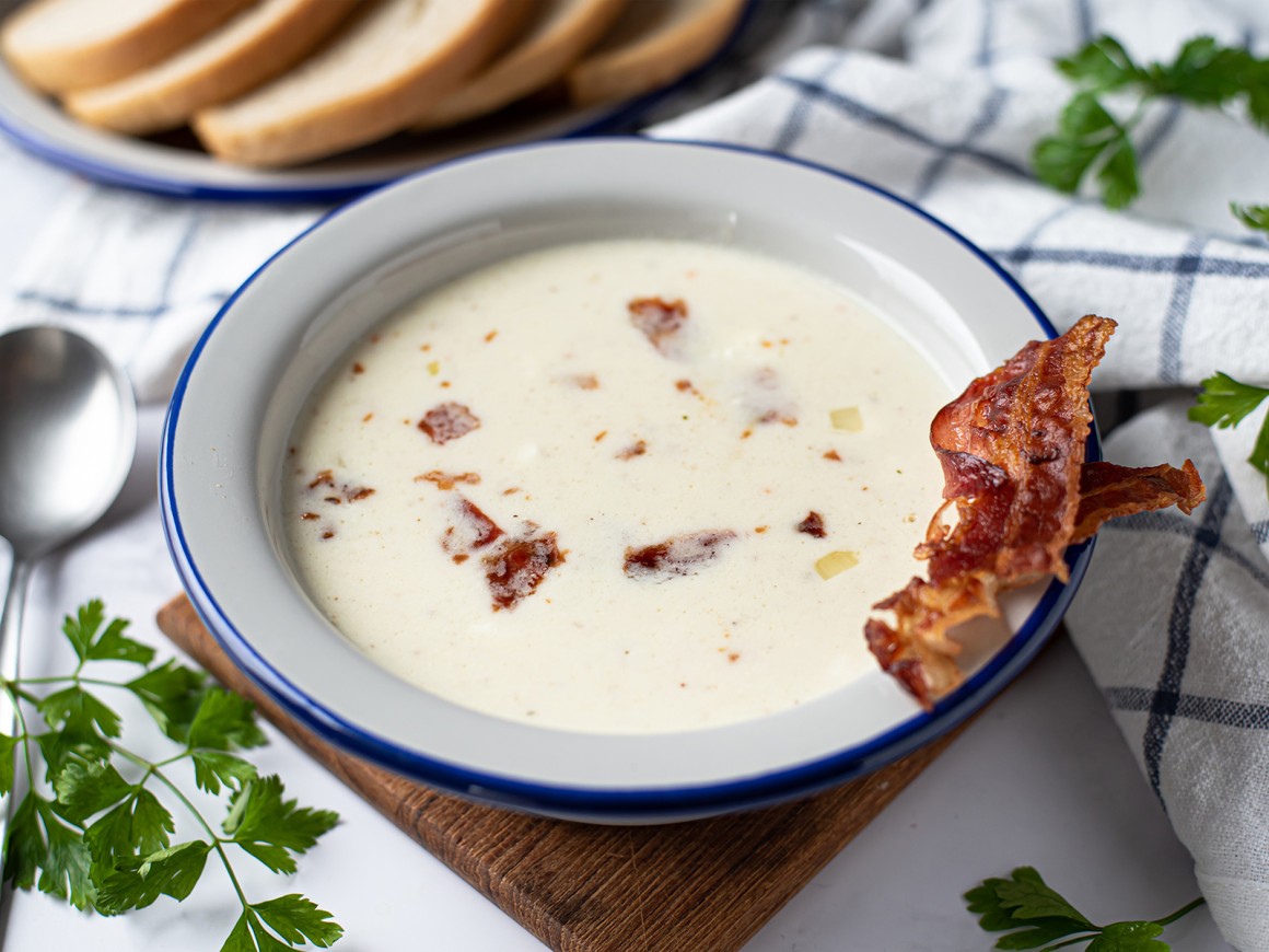 Meerrettichsuppe mit Frischkäse