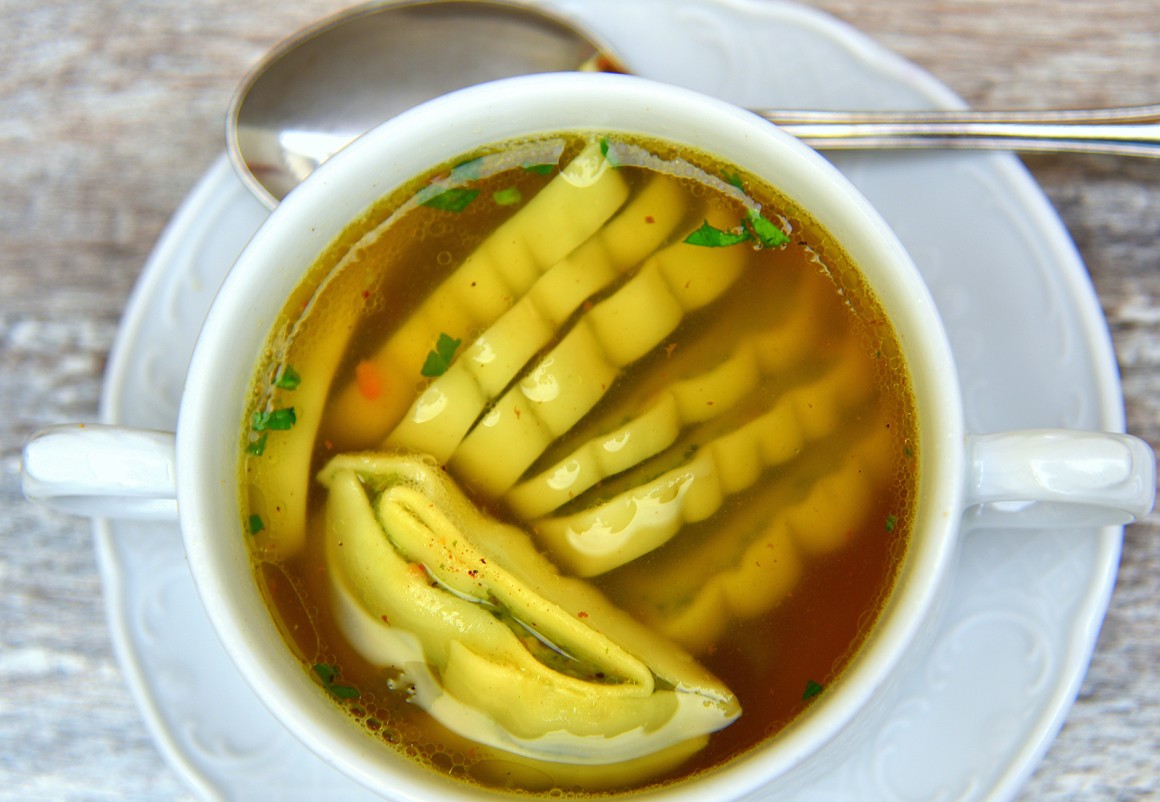 Pfälzer Maultaschensuppe
