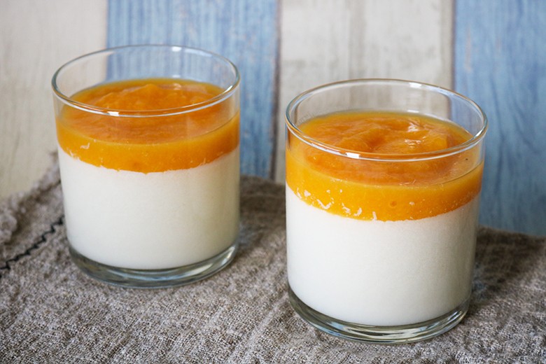 Bayerische Creme mit Aprikose