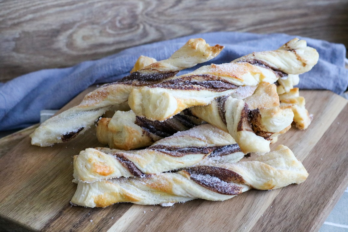 Nutella-Sticks mit Blätterteig