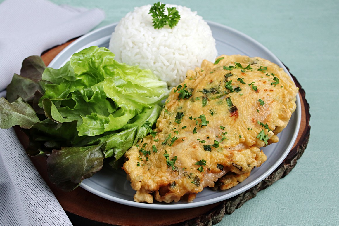 Putenschnitzel in Kräuterbackteig