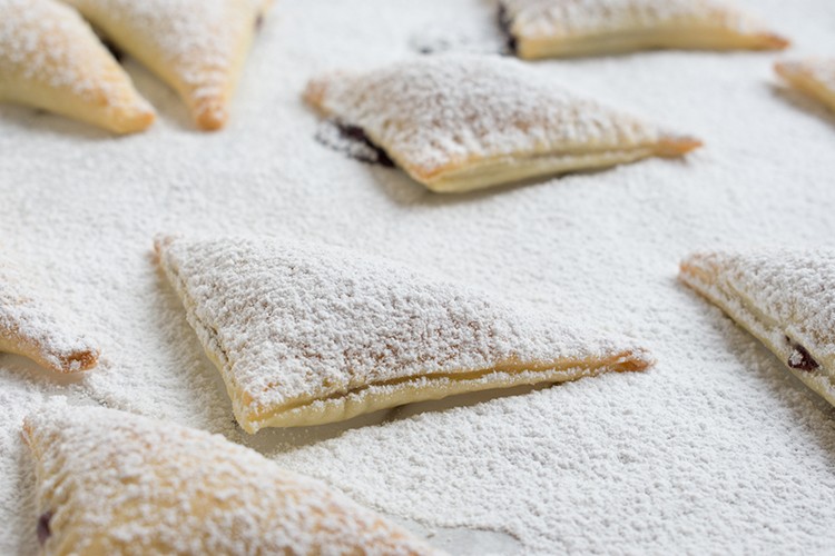 Mini-Teigtaschen mit Fruchtfüllung