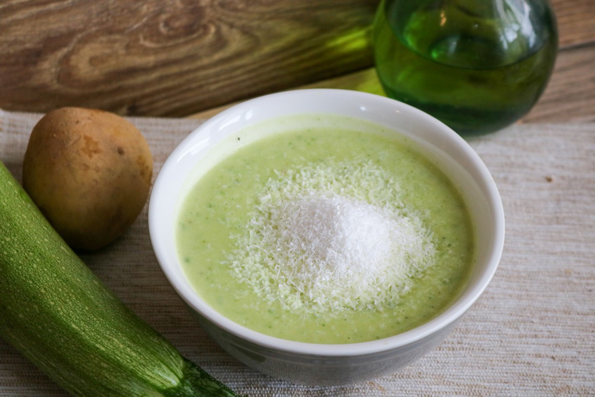 Zucchinicremesuppe mit Kokosmilch - Rezept