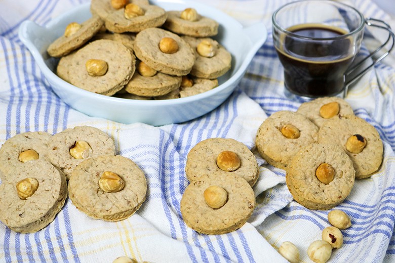 Haselnussplätzchen