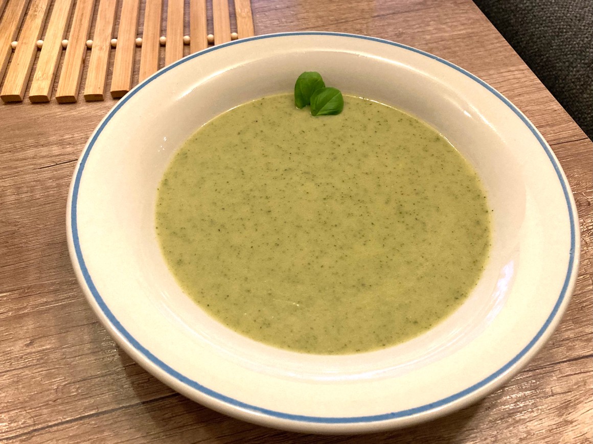 Vegane Zucchinicremesuppe