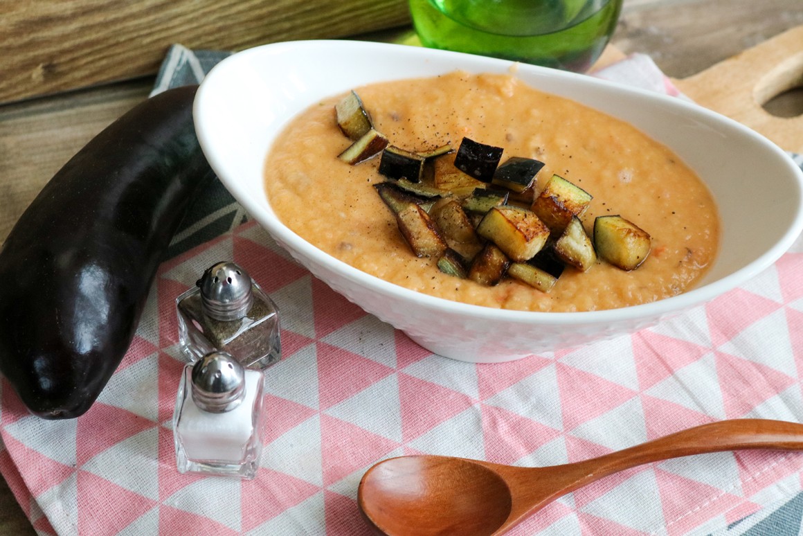 Auberginensuppe mit Tomaten - Rezept