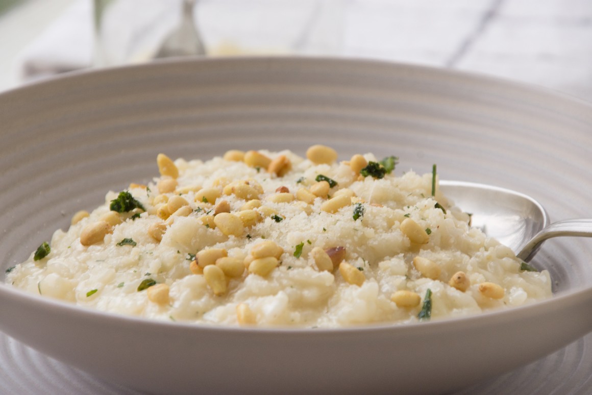 Risotto mit Pinienkernen