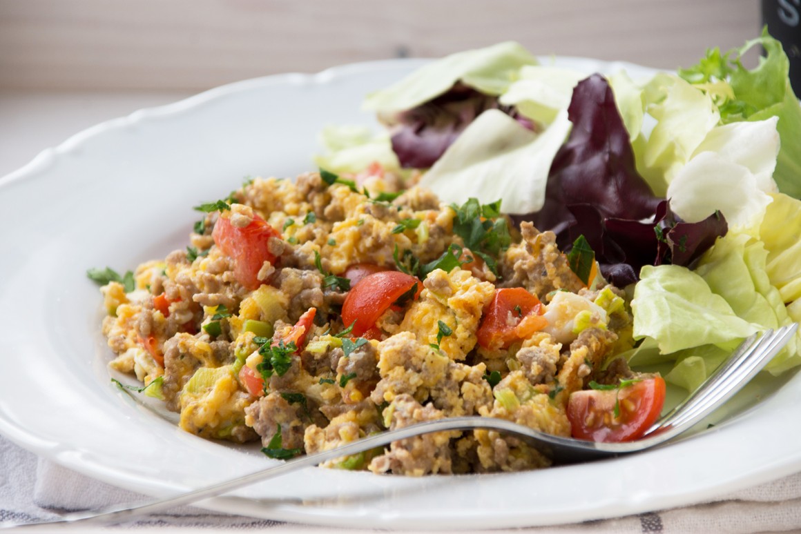 Hackfleisch mit Rührei