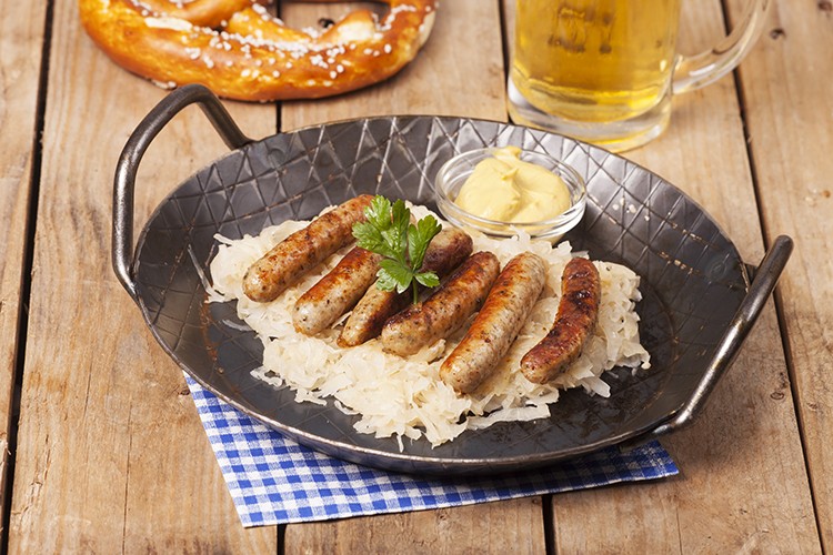 Nürnberger mit Sauerkraut