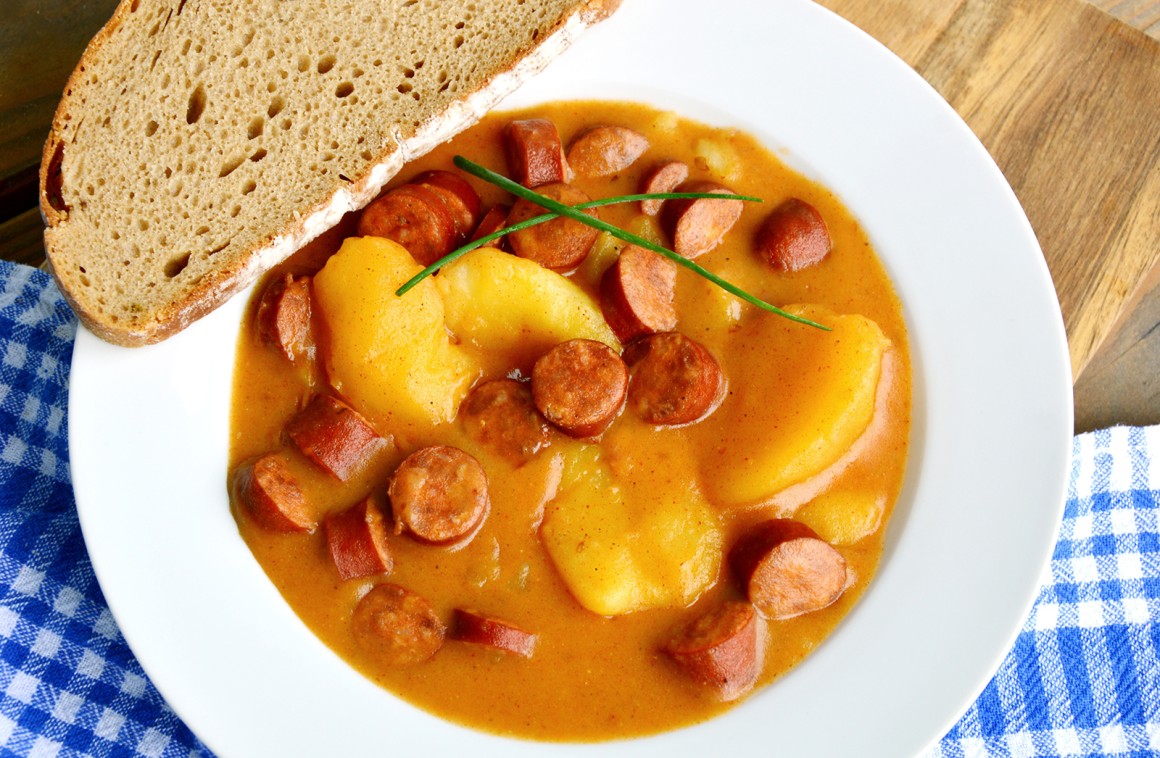 Kartoffel-Wurst-Gulasch