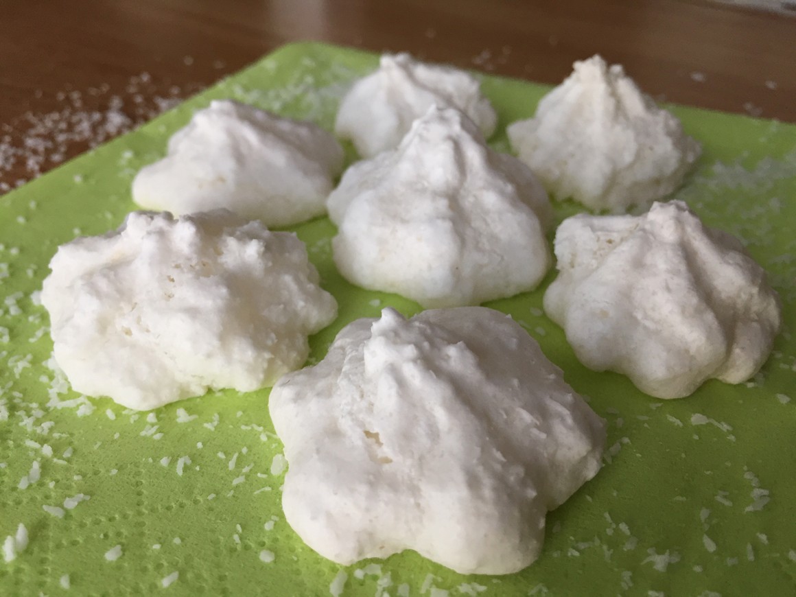 Zarte Kokosmakronen