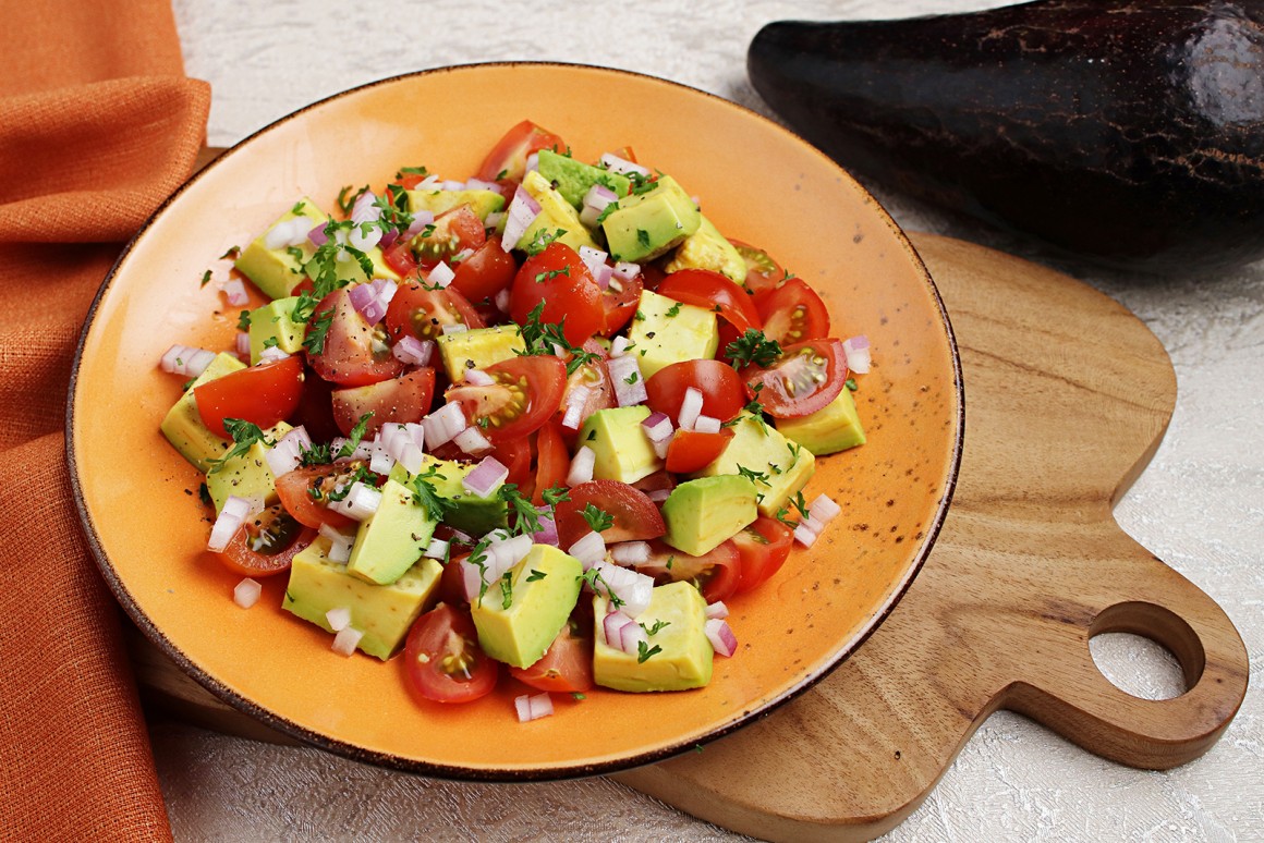 Avocadosalat mit Tomaten - Rezept