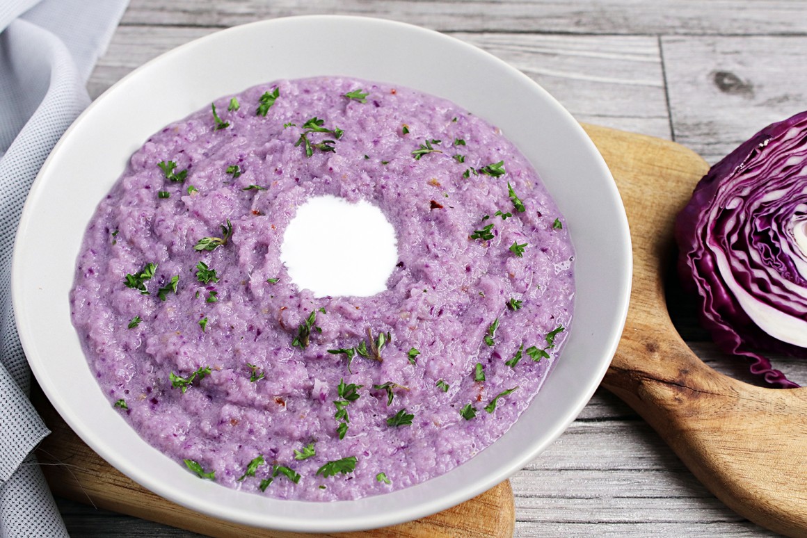 Rotkohlsuppe mit Kokosmilch