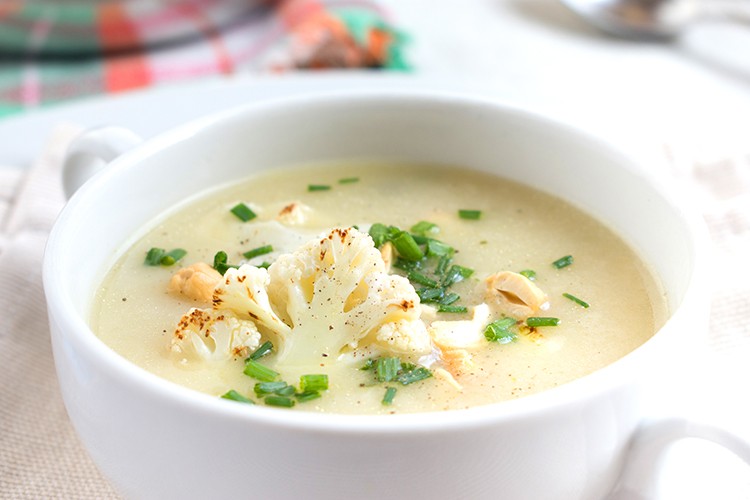 Sämige Kartoffelsuppe mit Blumenkohl