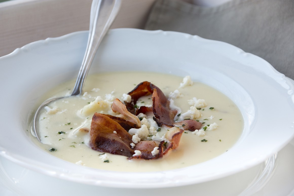 Blumenkohlcremesuppe mit Speck