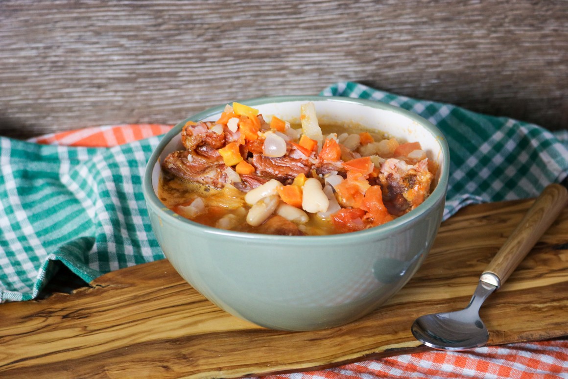 Kroatische Bohnensuppe