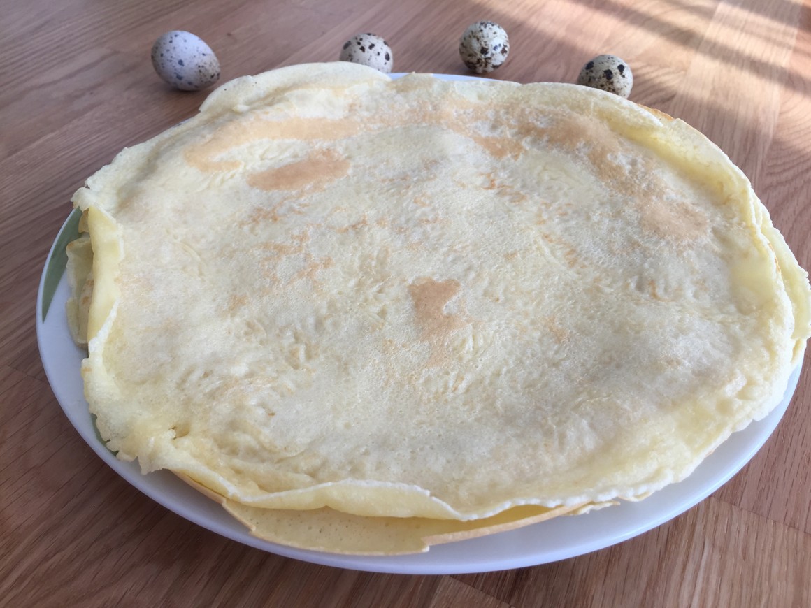 Pfannkuchen mit Wachteleiern