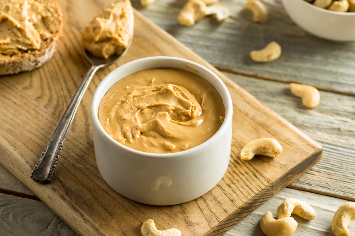 Leckeres Cashewmus mit Salz und Vanille