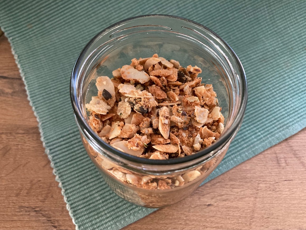 Knuspermüsli mit Kokos - Rezept