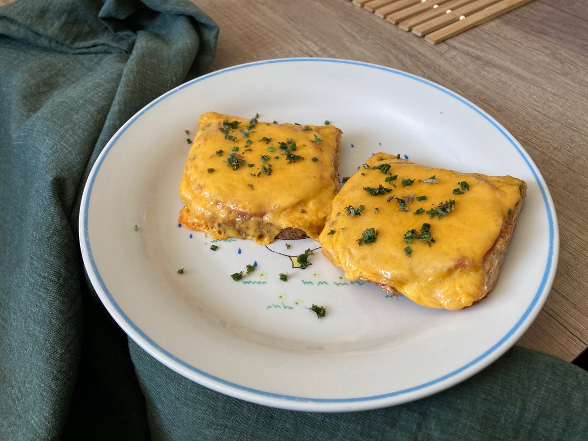 Überbackene Schmandtoaste