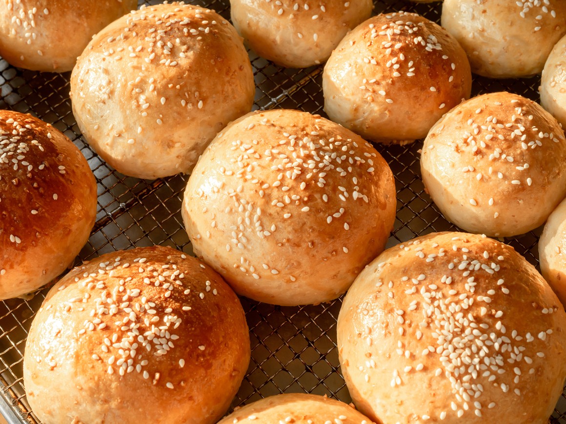 Hamburgerbrötchen selber machen