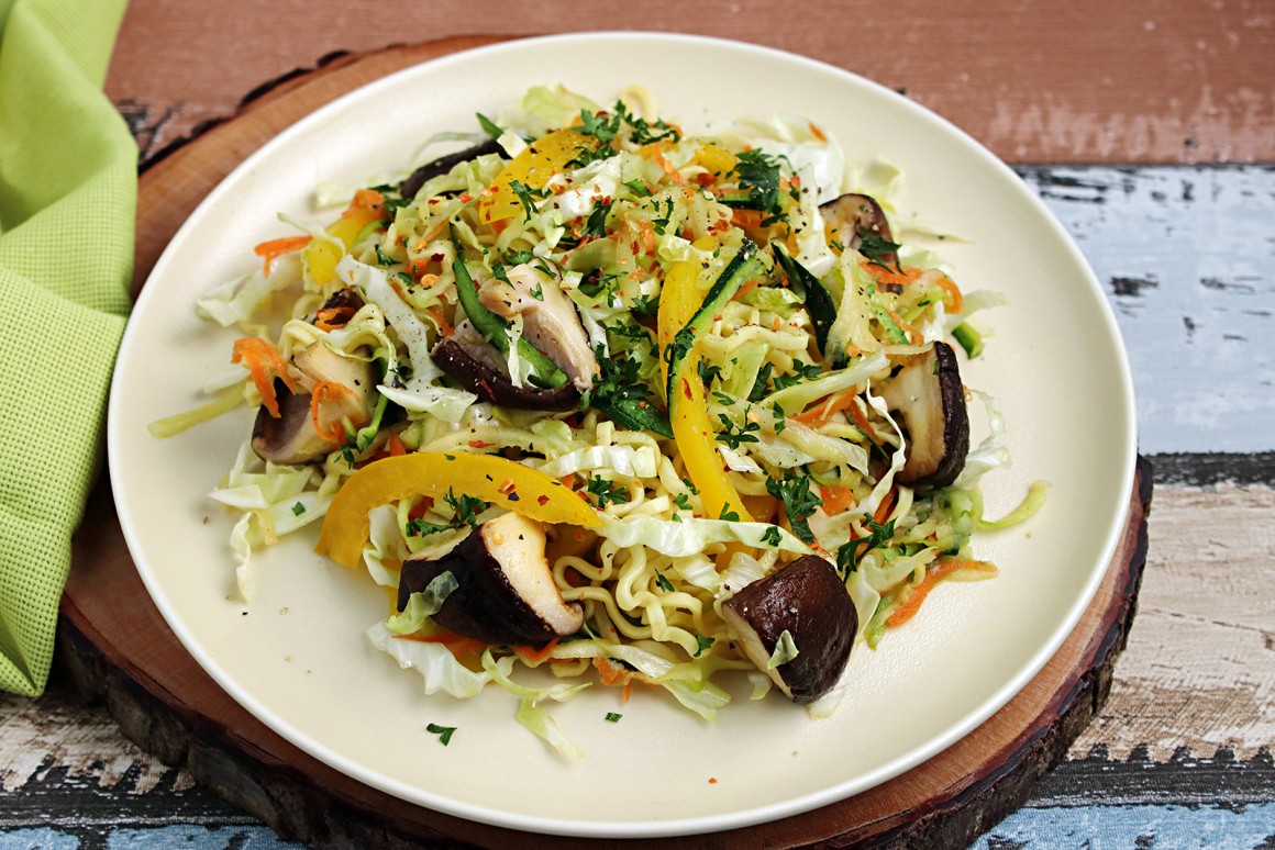 Asiatischer Spitzkohlsalat
