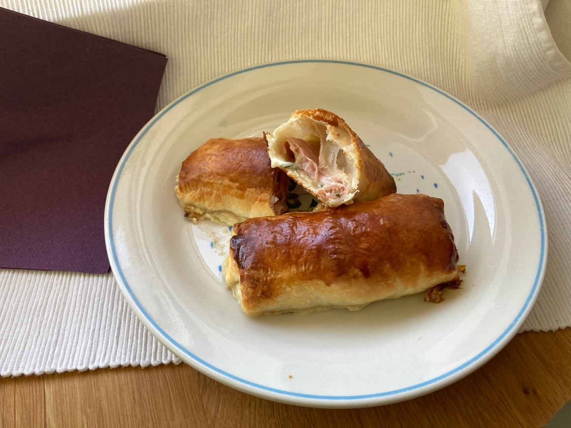 Pikante Blätterteigrollen