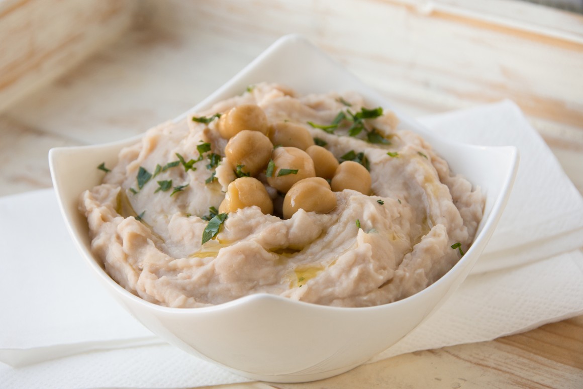 Curryhummus mit Kokos