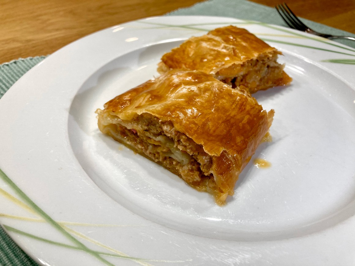 Fleisch-Käse-Strudel