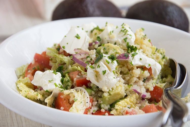 Kichererbsen-Avocado-Salat mit Quinoa