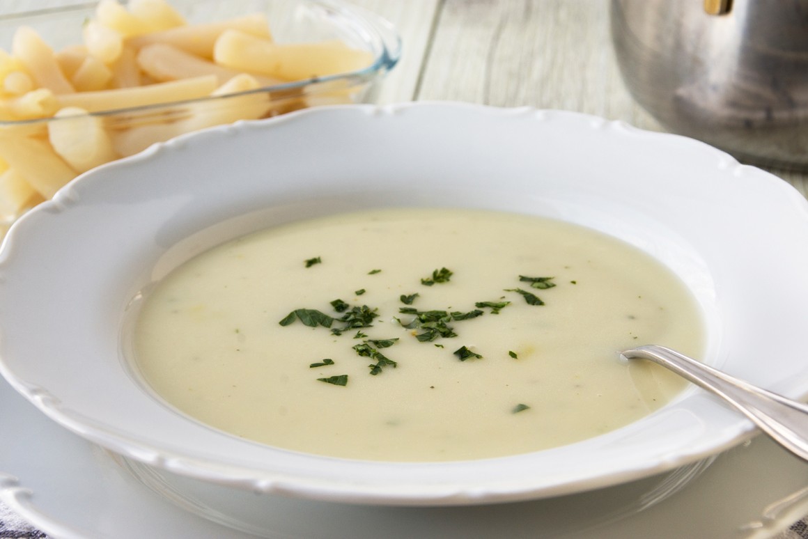 Omas Schwarzwurzelsuppe