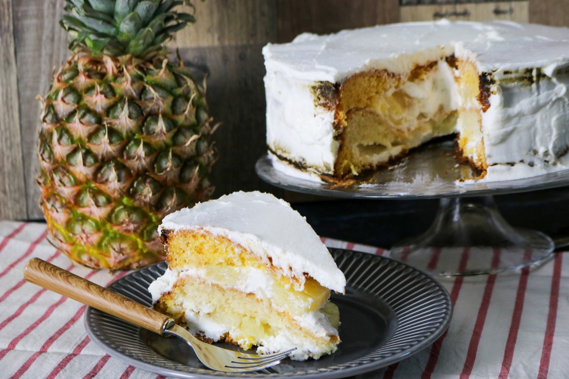 Ananas-Sahnetorte