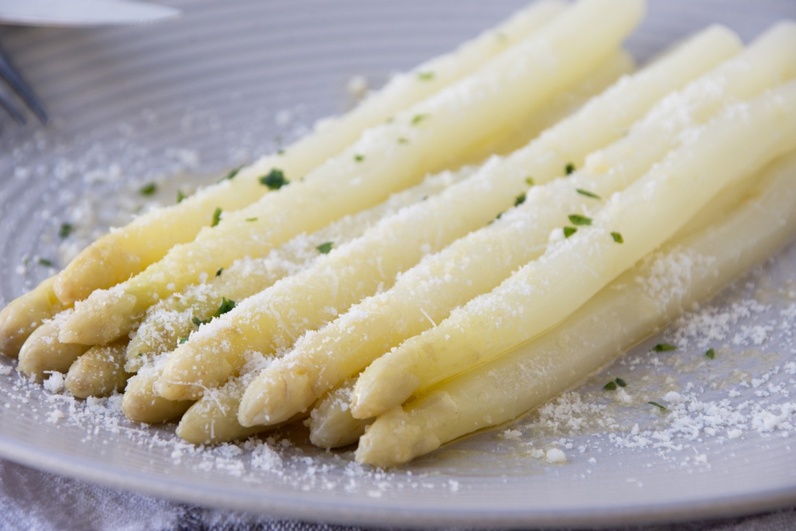 Spargel nach Mailänder Art - Rezept