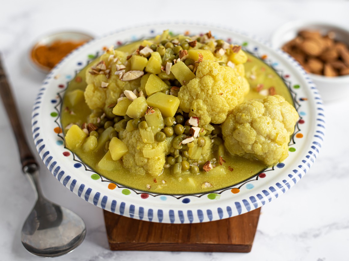 Gelbes Blumenkohlcurry