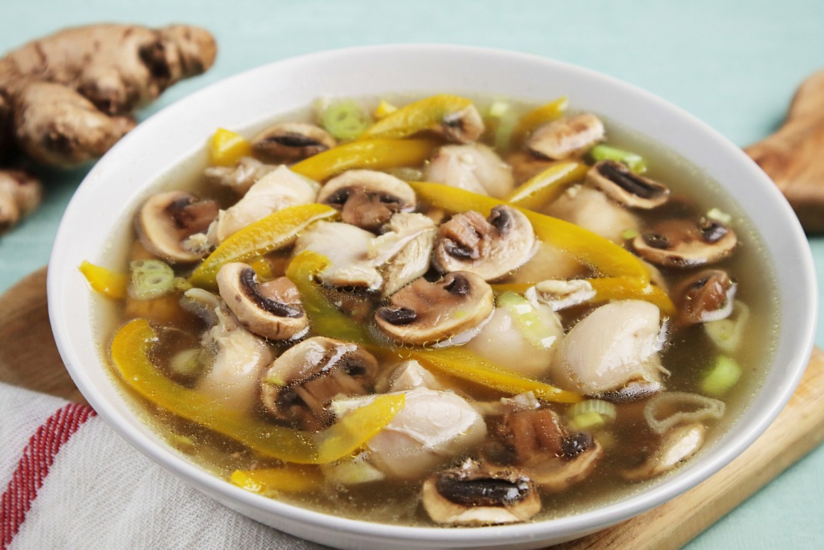 Hühnersuppe mit Ingwer