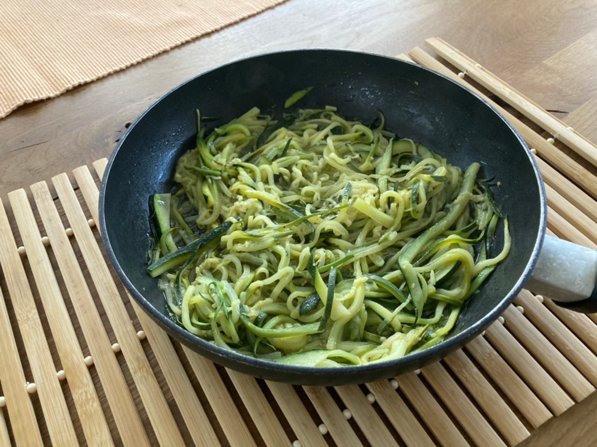 Herzhaftes Zucchinigemüse