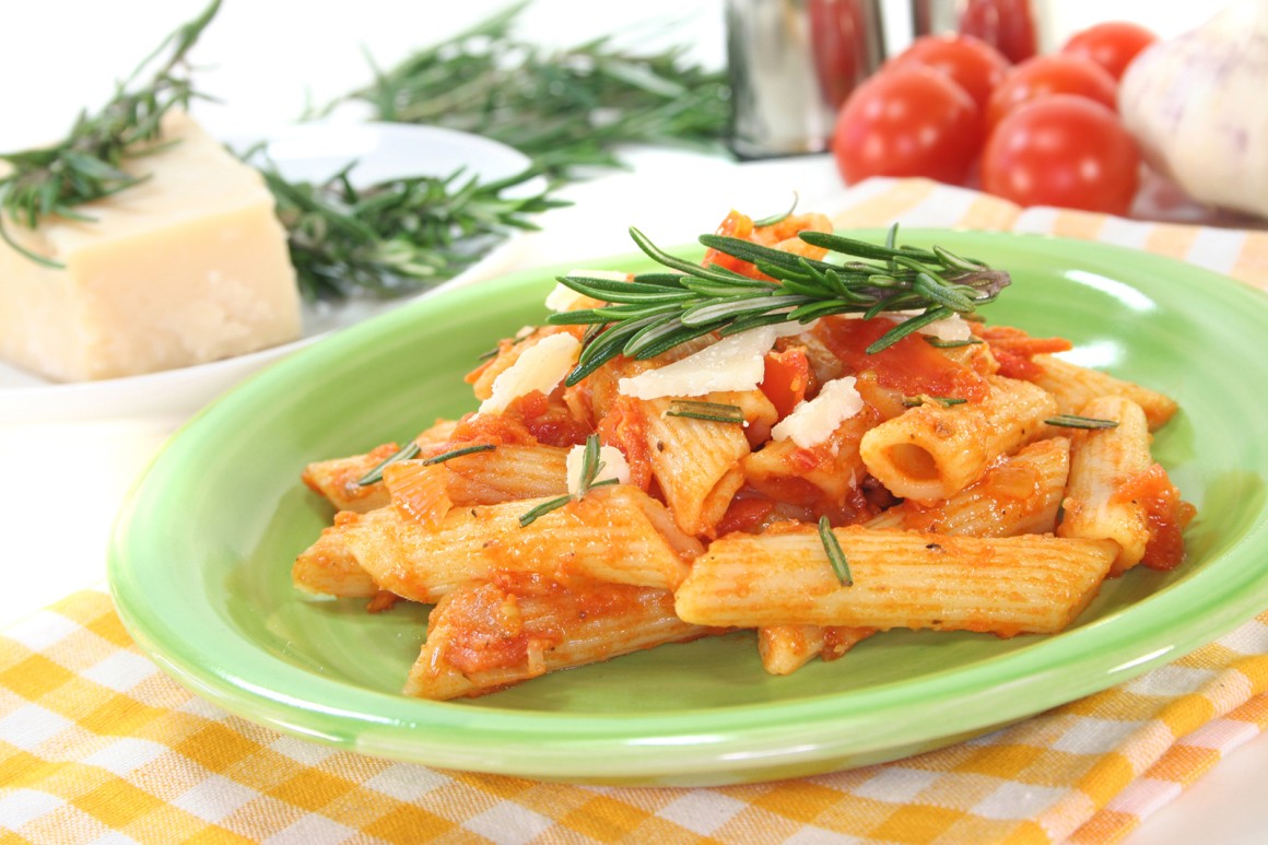 Penne mit Tomatensauce