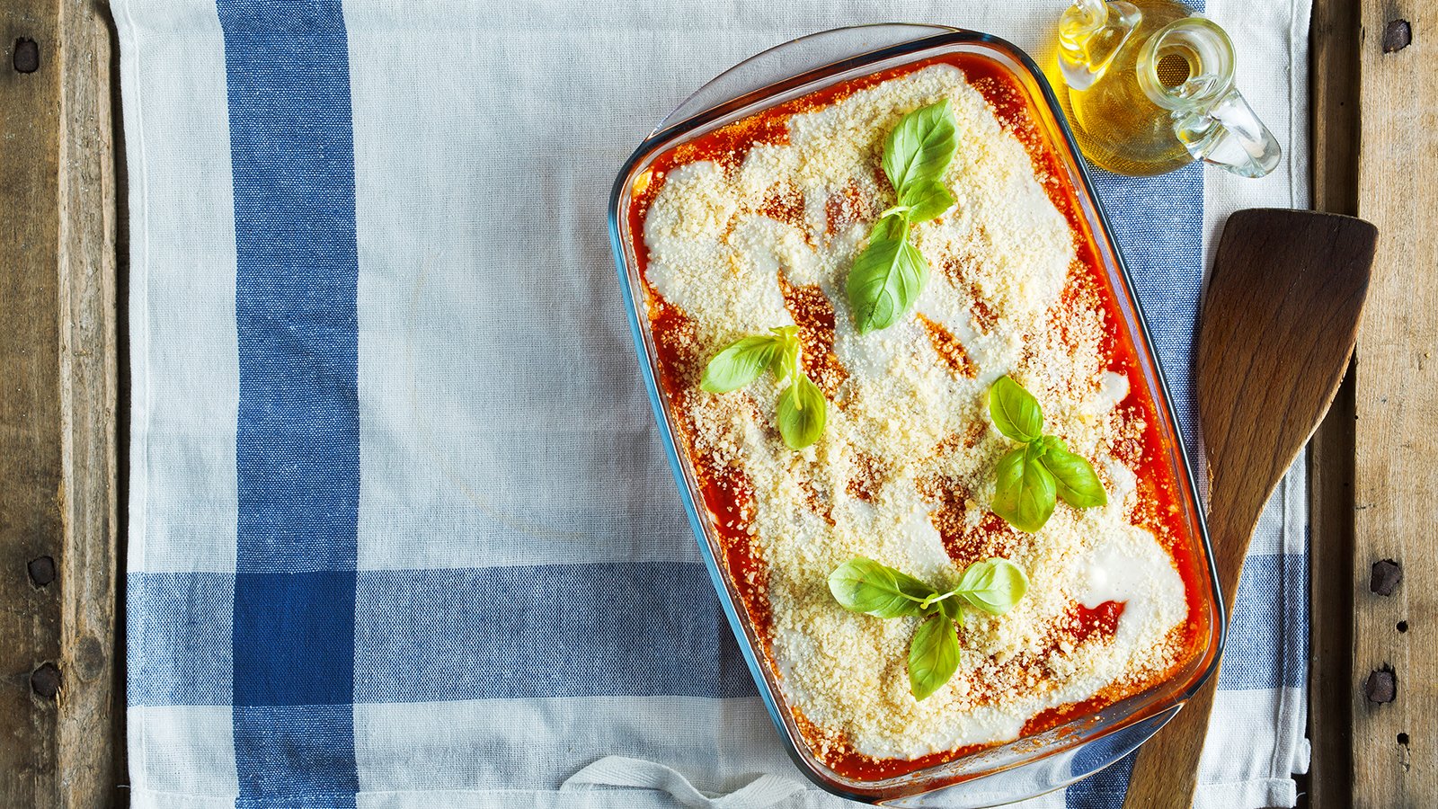 Gemüselasagne mit Tomatensauce - Rezept