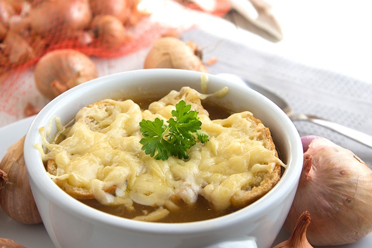 Überbackene Zwiebelsuppe