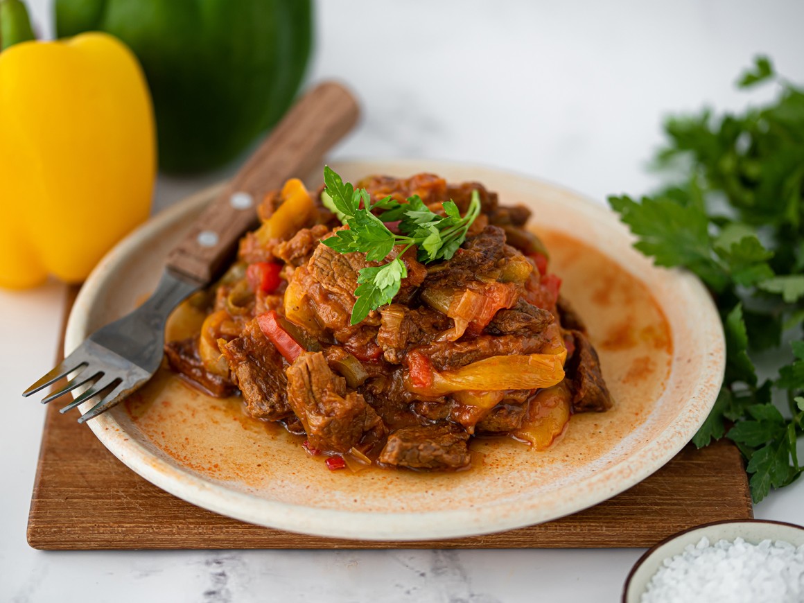 Paprika-Gulasch-Topf