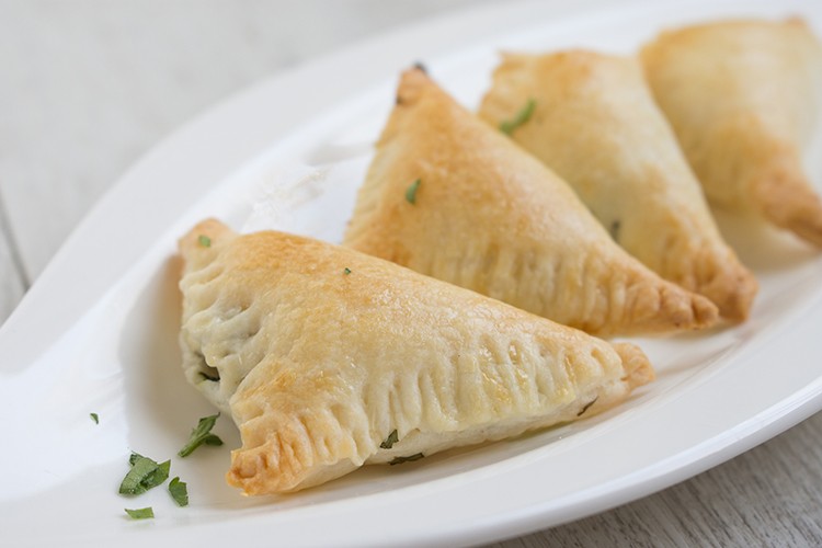 Blätterteigtaschen mit Roquefort