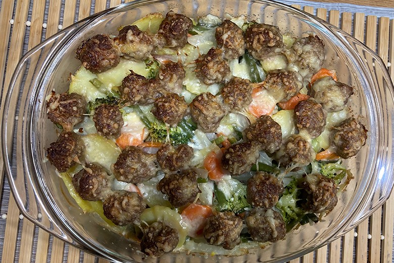 Ofengemüse mit Hackbällchen