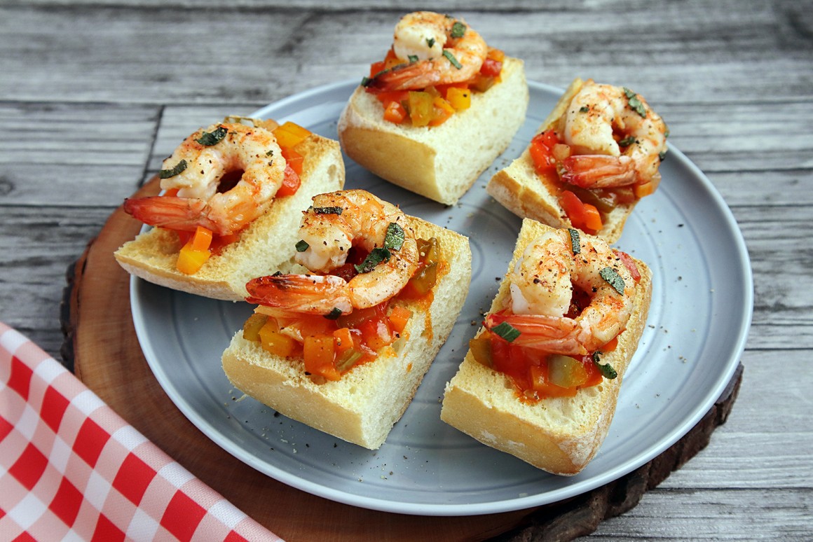 Bruschetta mit Garnelen