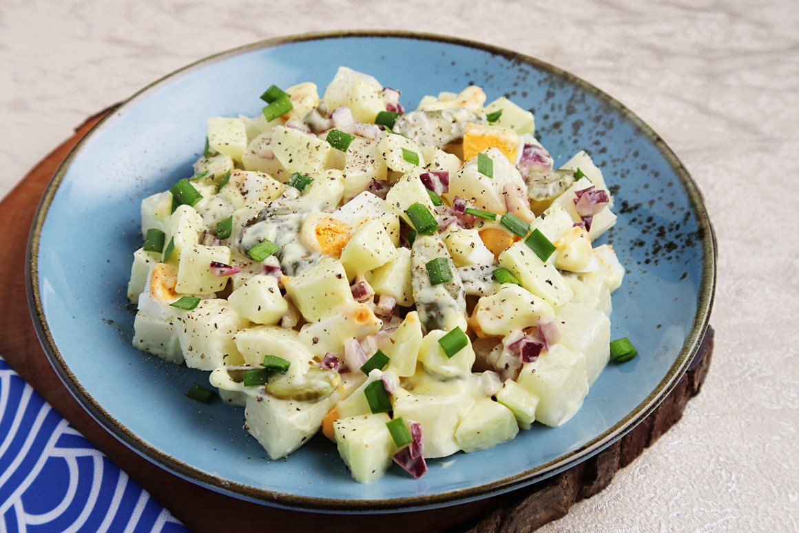 Kohlrabisalat mit Mayonnaise - Rezept