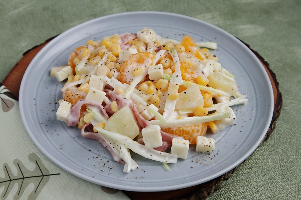 Lauchsalat mit Käse