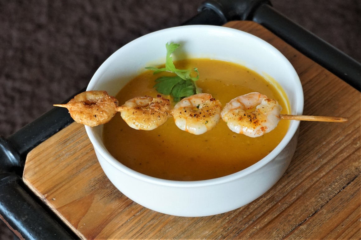 Kürbiscremesuppe mit Garnelen