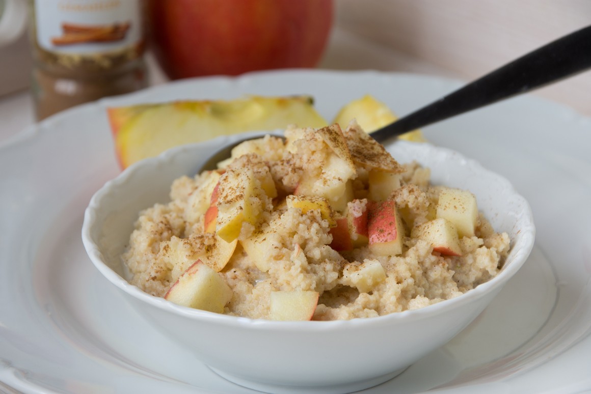 Hirsebrei mit Apfel