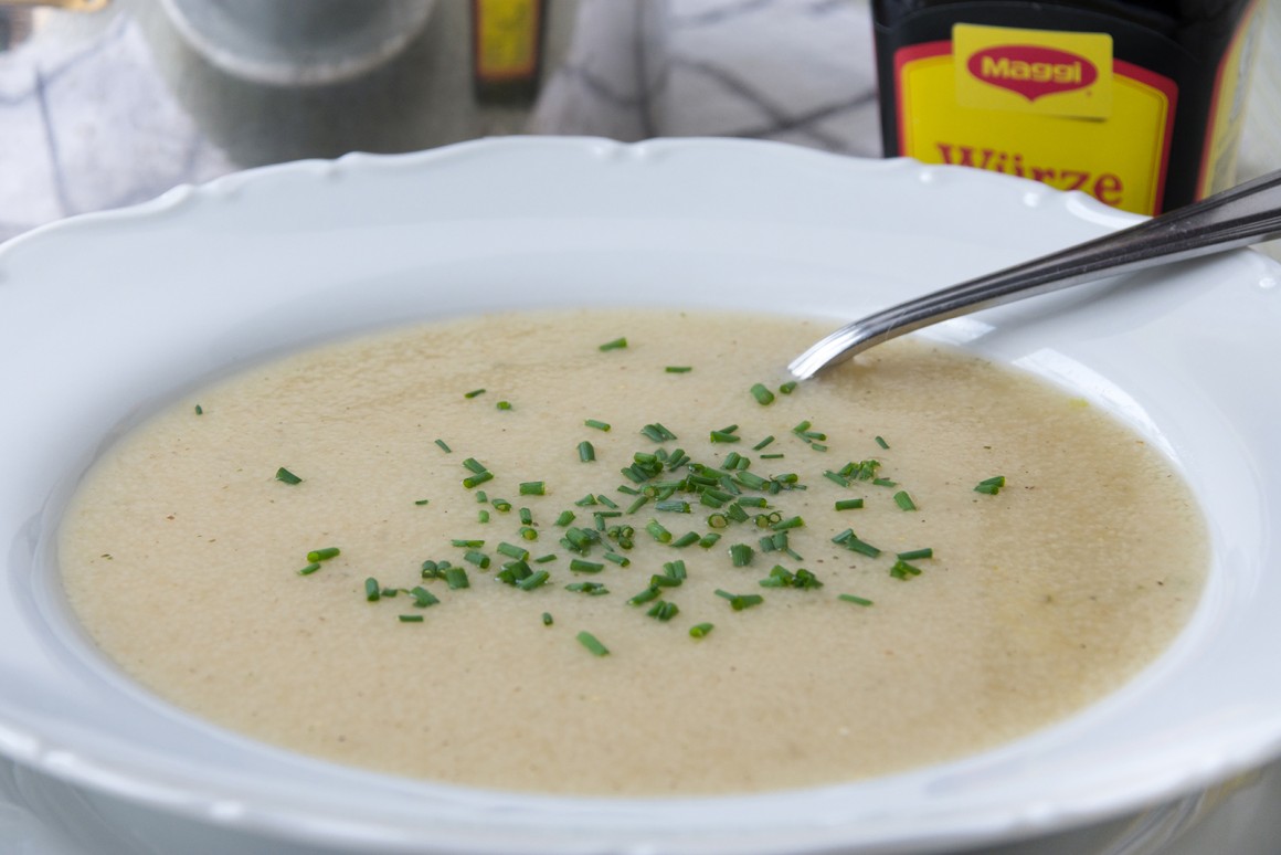 Geröstete Grießssuppe