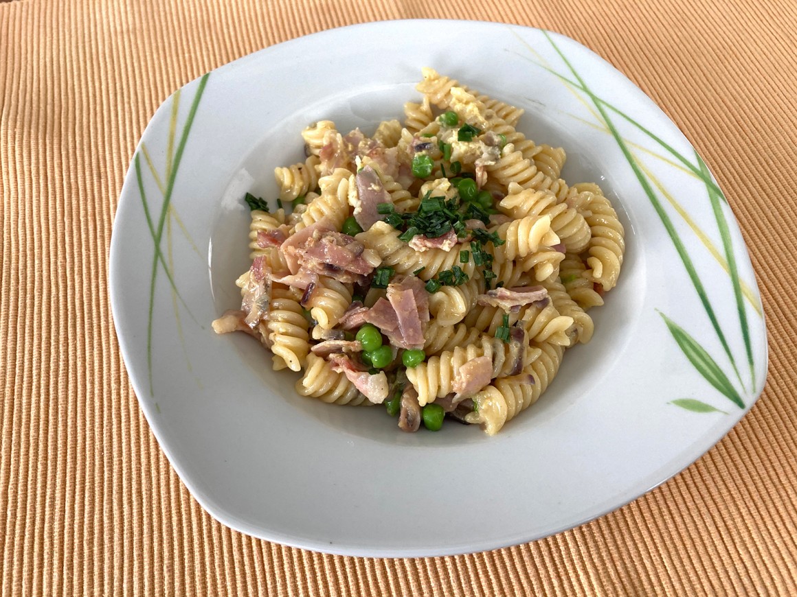 Schinkennudeln mit Ei