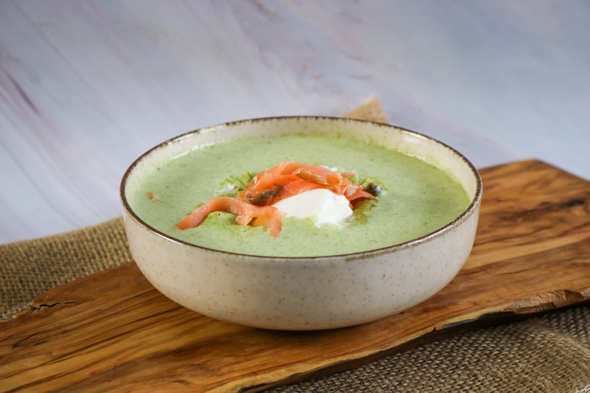 Spinatcremesuppe mit Lachs - Rezept